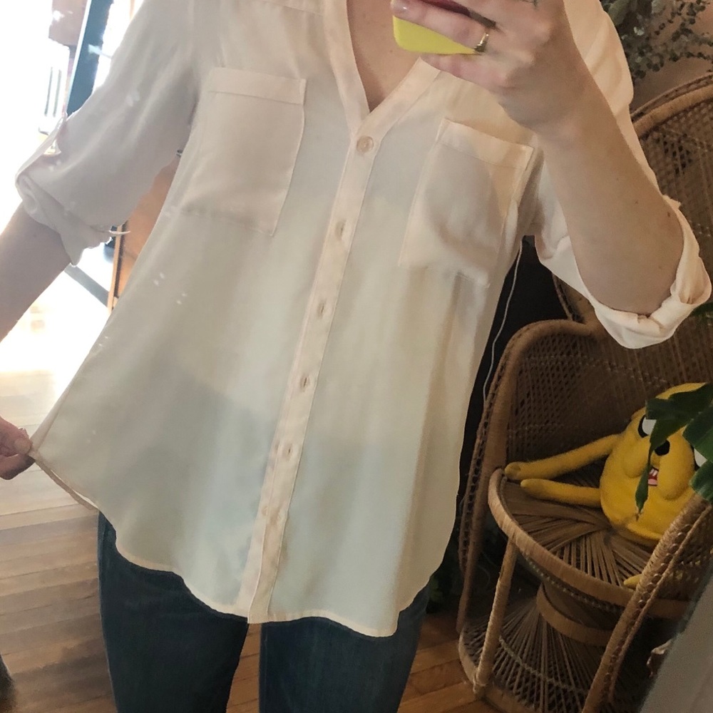 Express button down - Picture 2 of 3